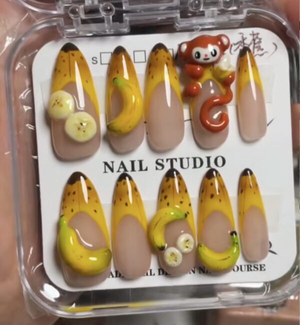 【Handmake】Banana Press On Nails W-sh